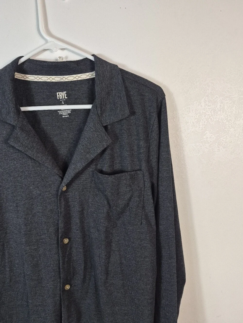 Frye Men's Notched Button Down Sleepwear Shirt Heathered Black Size Small